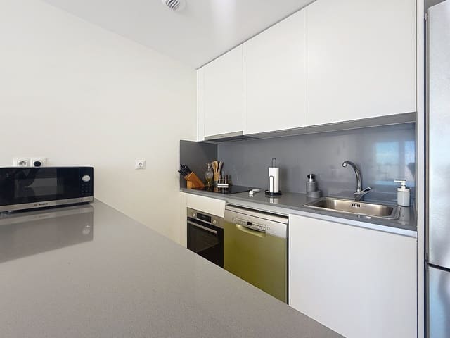 3 bedroom Apartment for sale in Estepona with pool garage - € 479,000 (Ref: 9367218)