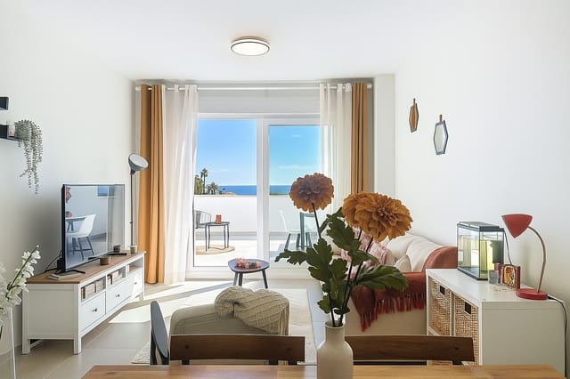 3 quarto Apartamento para venda em Estepona com piscina garagem - 439 000 € (Ref: 9367218)