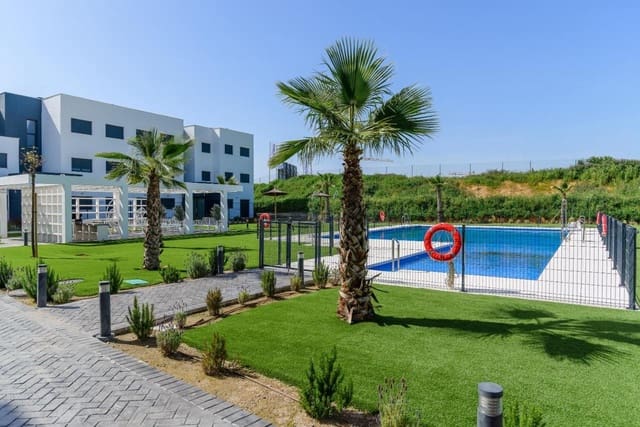 3 quarto Apartamento para venda em Estepona com piscina garagem - 439 000 € (Ref: 9367218)