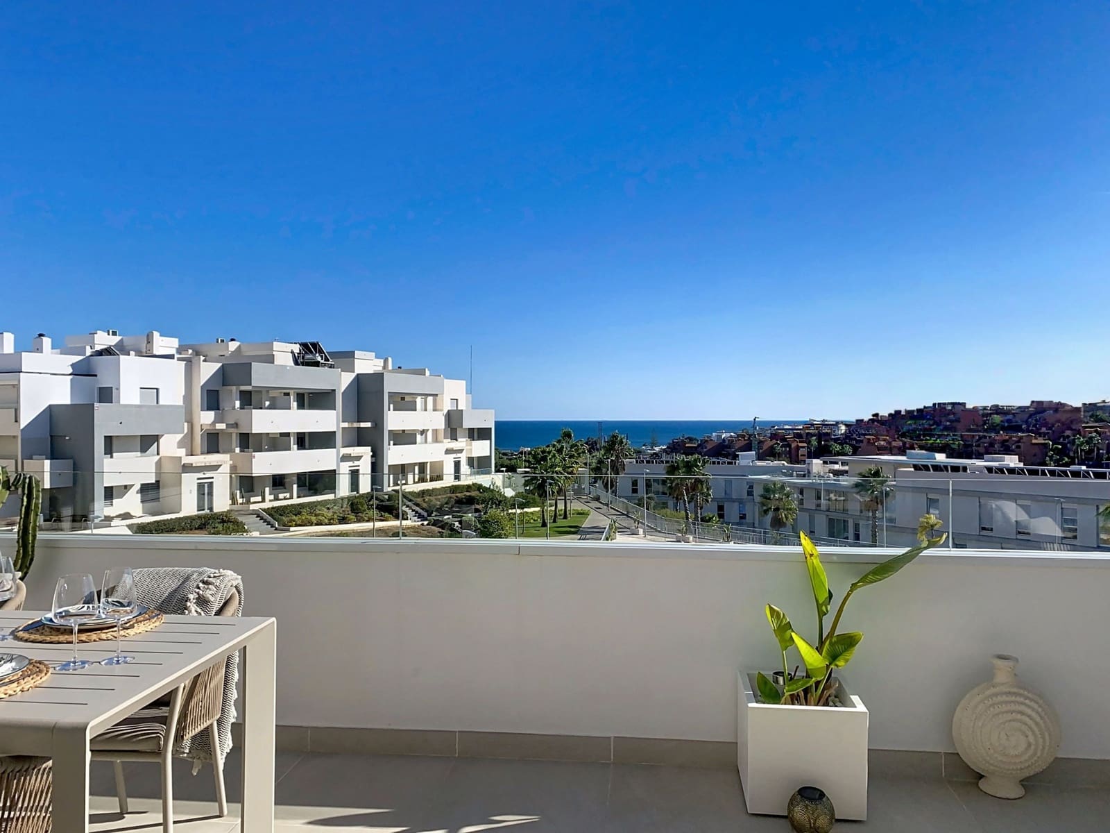 2 soveværelse Penthouse til salg i Estepona med swimmingpool garage - € 515.000 (Ref: 9382511)