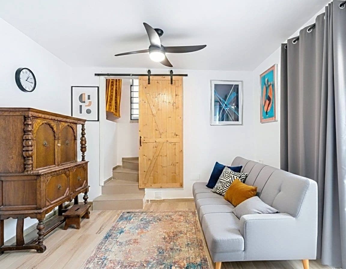 Casa de 2 habitaciones en Estepona en venta - 595.000 € (Ref: 9387719)