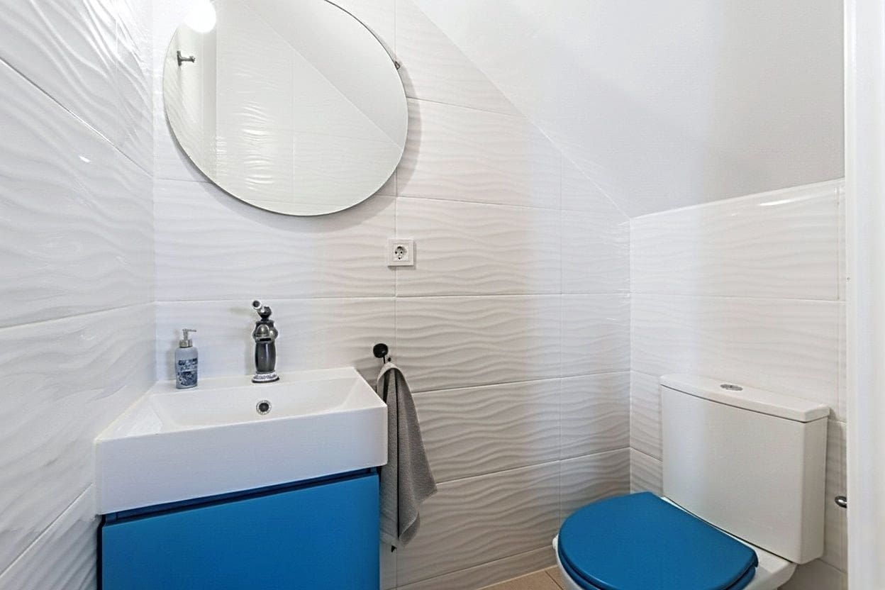 Casa de 2 habitaciones en Estepona en venta - 595.000 € (Ref: 9387719)