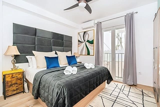 Casa de 2 habitaciones en Estepona en venta - 595.000 € (Ref: 9387719)