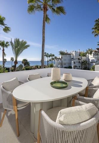 2 soverom Leilighet til salgs i Costalita, Estepona med svømmebasseng - € 995 000 (Ref: 9395851)