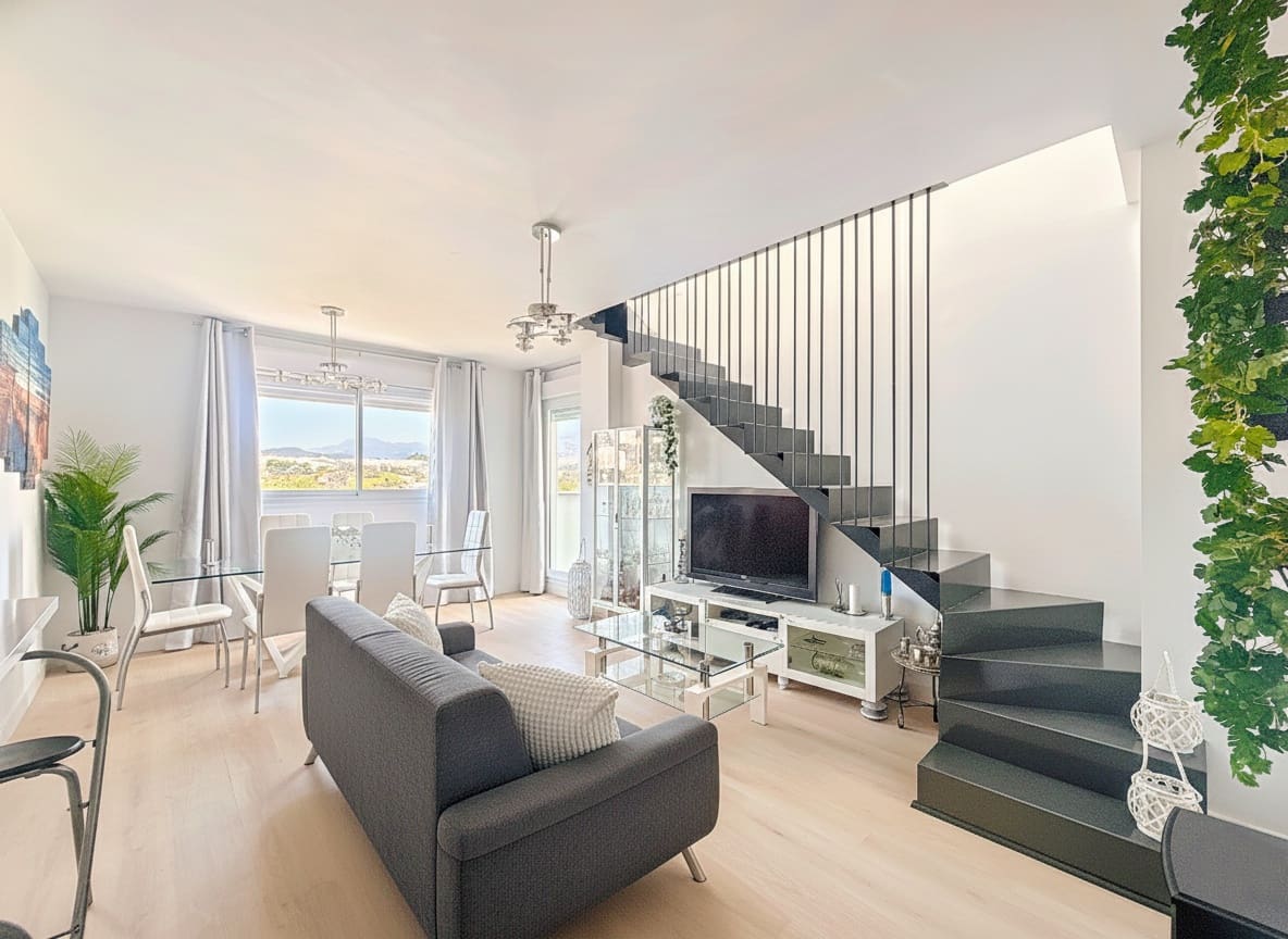 3 sovrum Takvåning till salu i Estepona med pool garage - 895 000 € (Ref: 9413855)