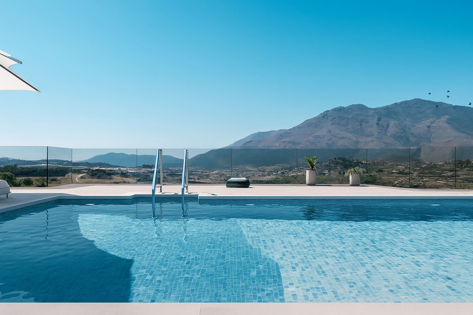 3 sovrum Takvåning till salu i Estepona med pool garage - 895 000 € (Ref: 9413855)