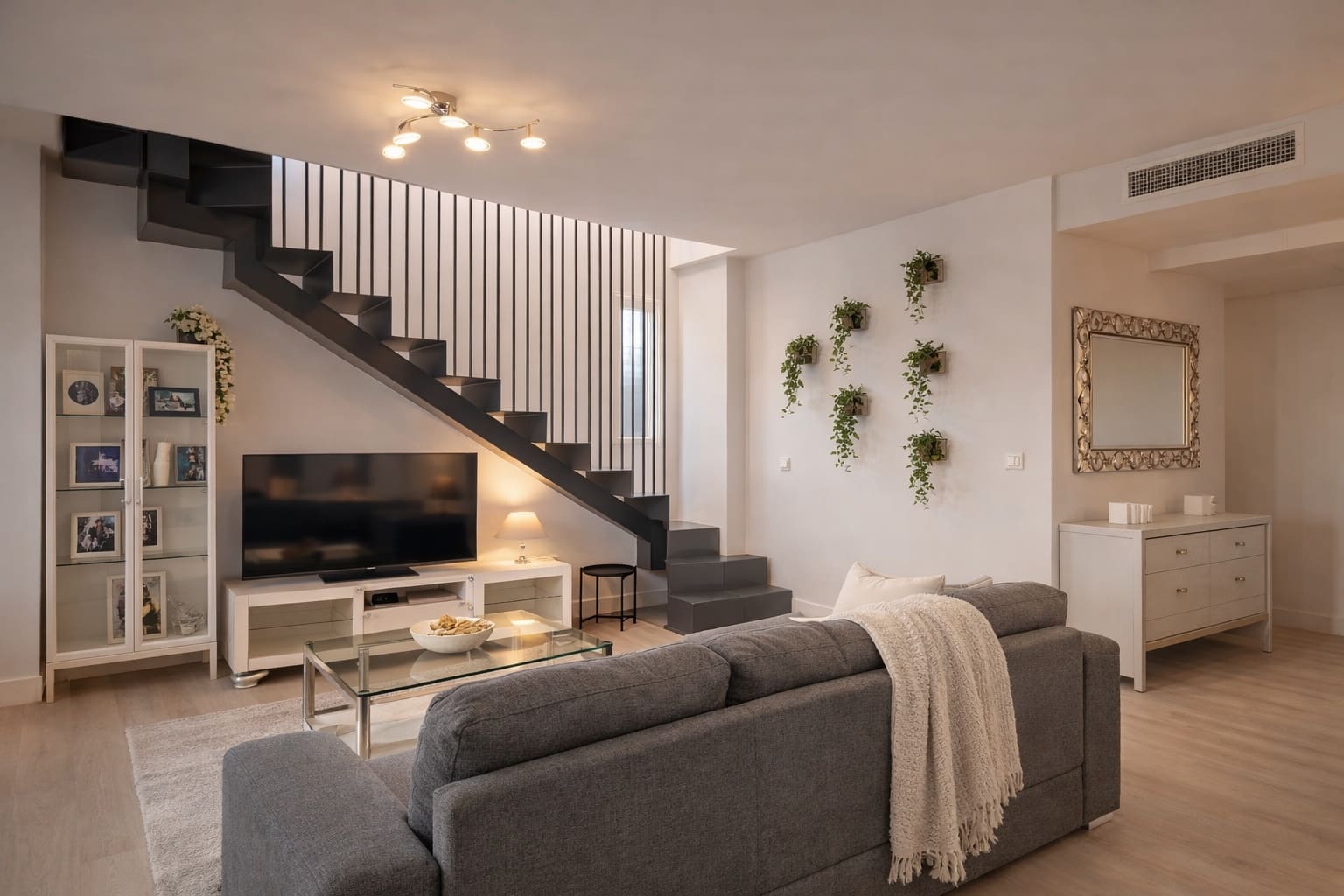 3 chambre Penthouse à vendre à Estepona avec piscine garage - 849 995 € (Ref: 9413855)