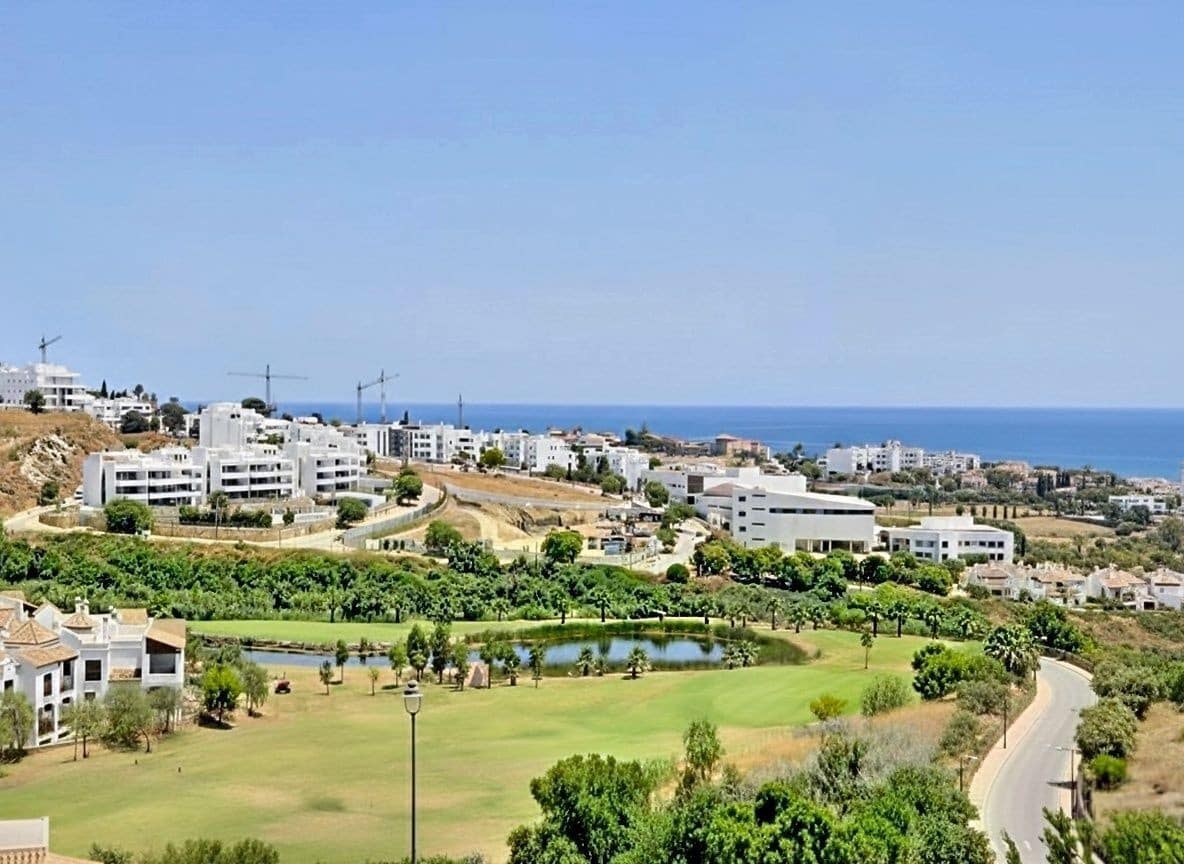 3 Zimmer Haus zu verkaufen in Estepona mit Pool Garage - 445.000 € (Ref: 9419398)