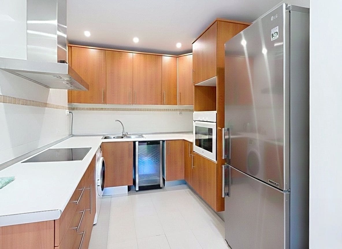 3 Zimmer Haus zu verkaufen in Estepona mit Pool Garage - 445.000 € (Ref: 9419398)