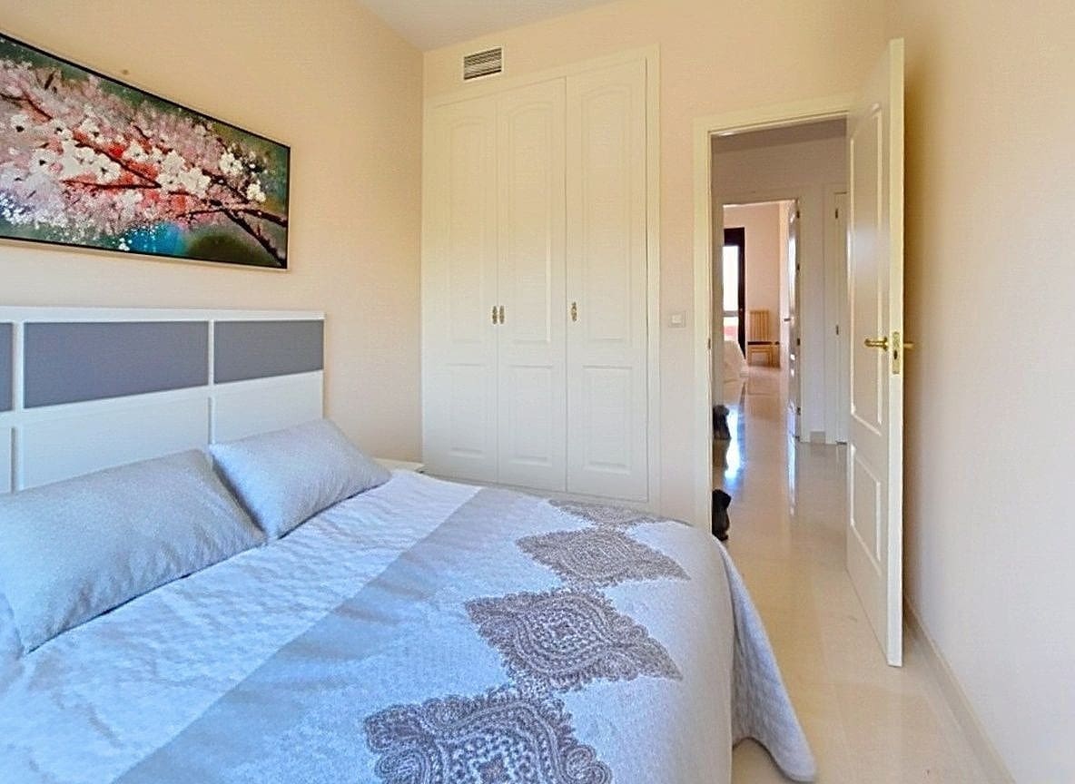 3 Zimmer Haus zu verkaufen in Estepona mit Pool Garage - 445.000 € (Ref: 9419398)