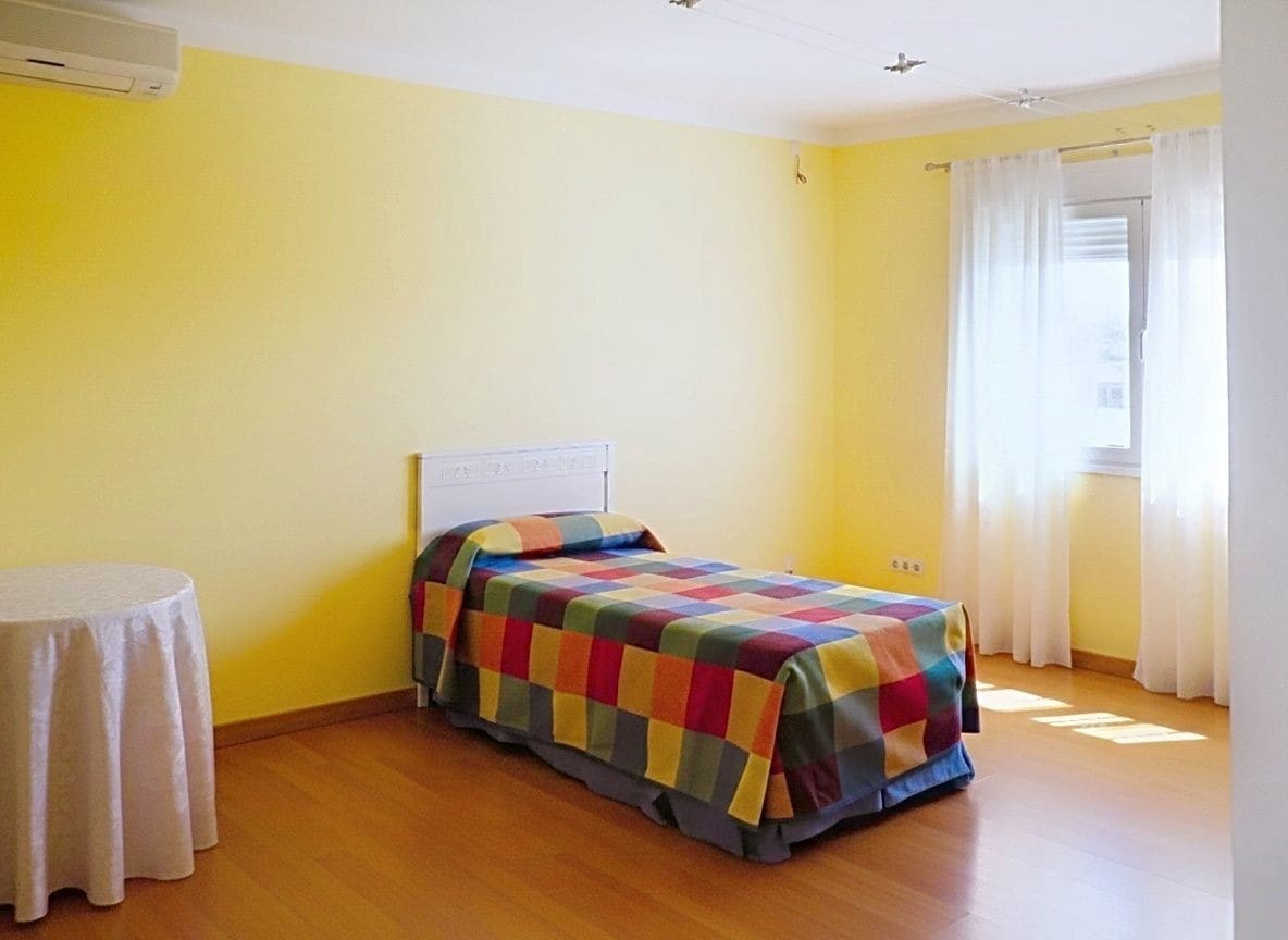 5 makuuhuone Omakotitalo myytävänä paikassa El Padron mukana uima-altaan 
autotalli - 435 000 € (Ref: 9422141)