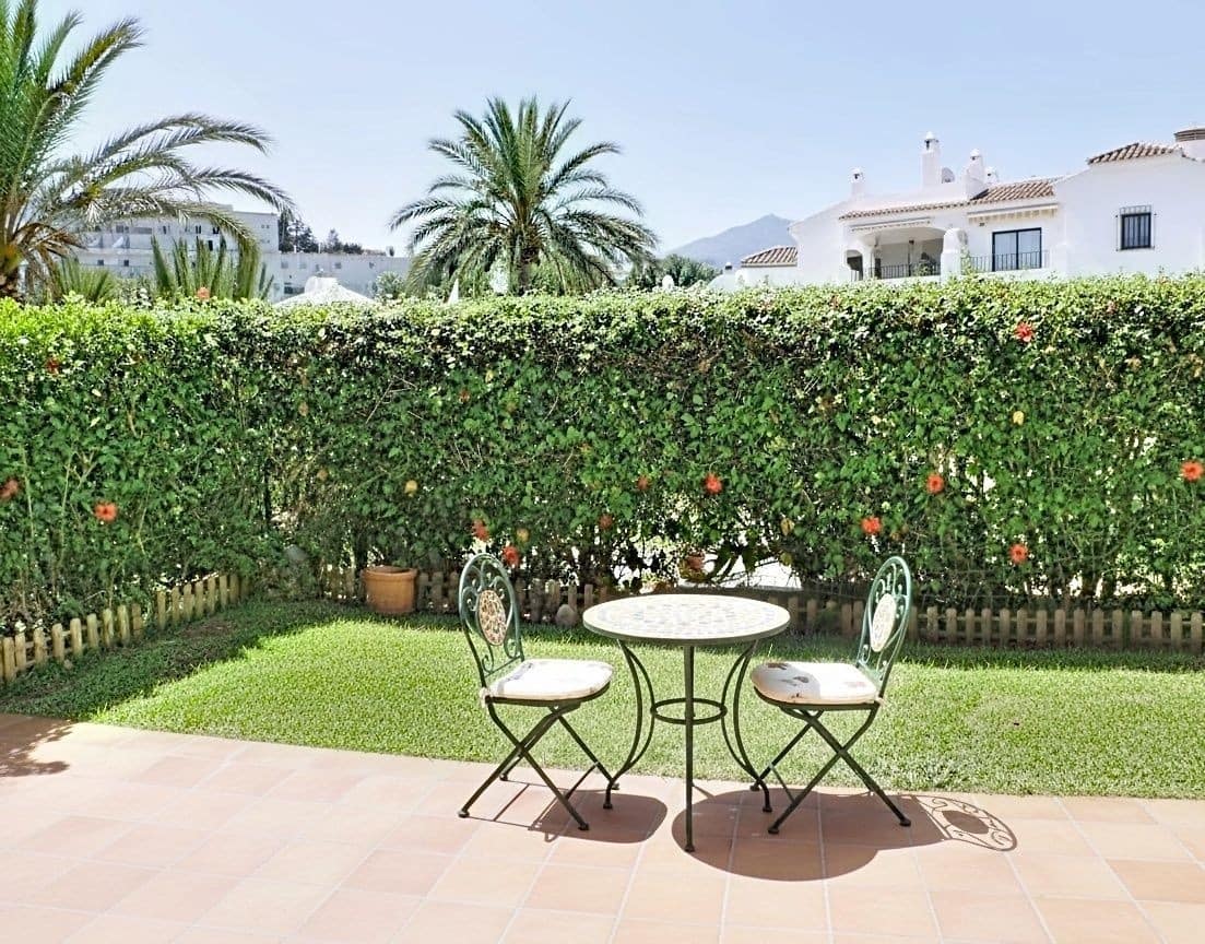 5 makuuhuone Omakotitalo myytävänä paikassa El Padron mukana uima-altaan 
autotalli - 435 000 € (Ref: 9422141)