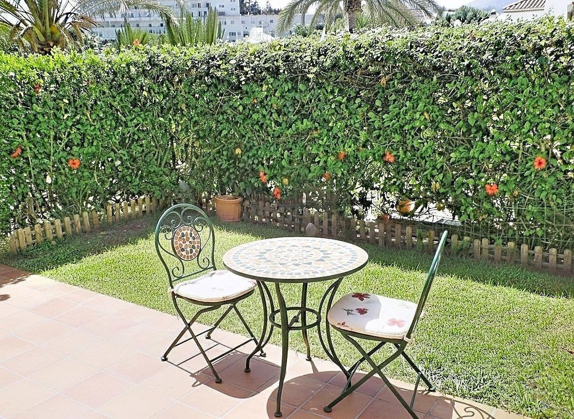 5 makuuhuone Omakotitalo myytävänä paikassa El Padron mukana uima-altaan 
autotalli - 435 000 € (Ref: 9422141)