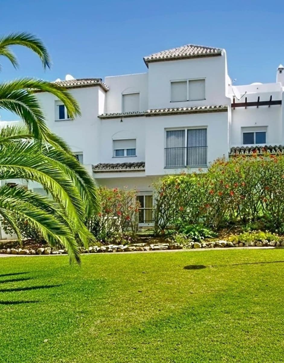 5 bedroom Townhouse for sale in El Padron with pool garage - € 435,000 (Ref: 9422141)