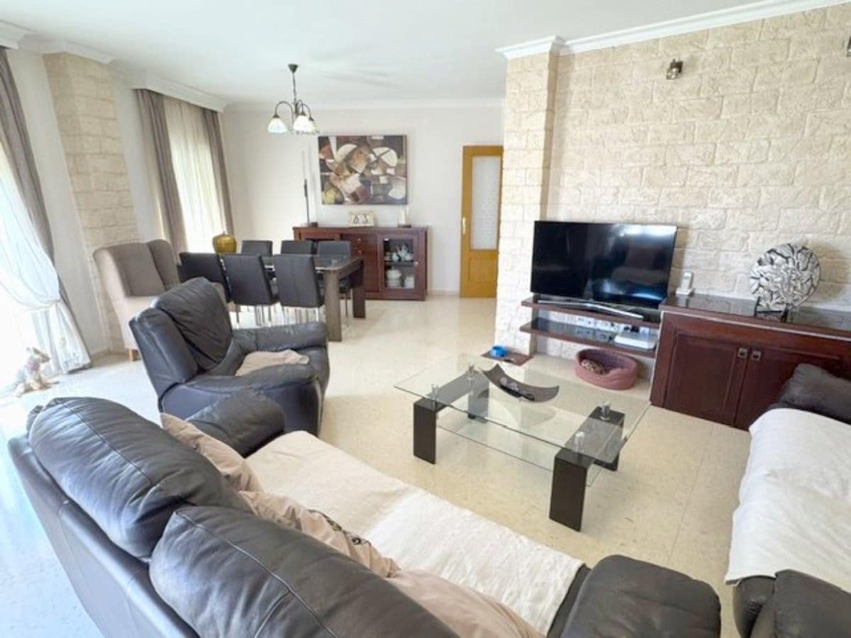 4 slaapkamer Penthouse te koop in Estepona met zwembad garage - € 790.000 (Ref: 9426989)