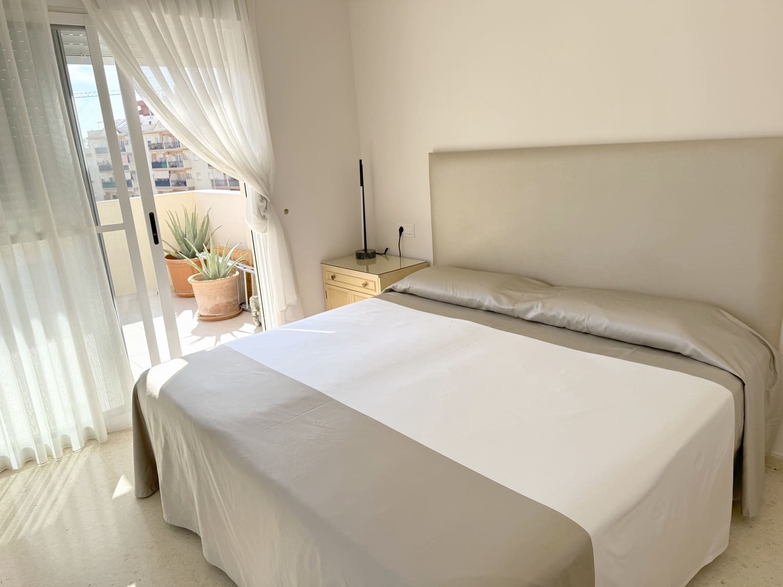 4 slaapkamer Penthouse te koop in Estepona met zwembad garage - € 790.000 (Ref: 9426989)