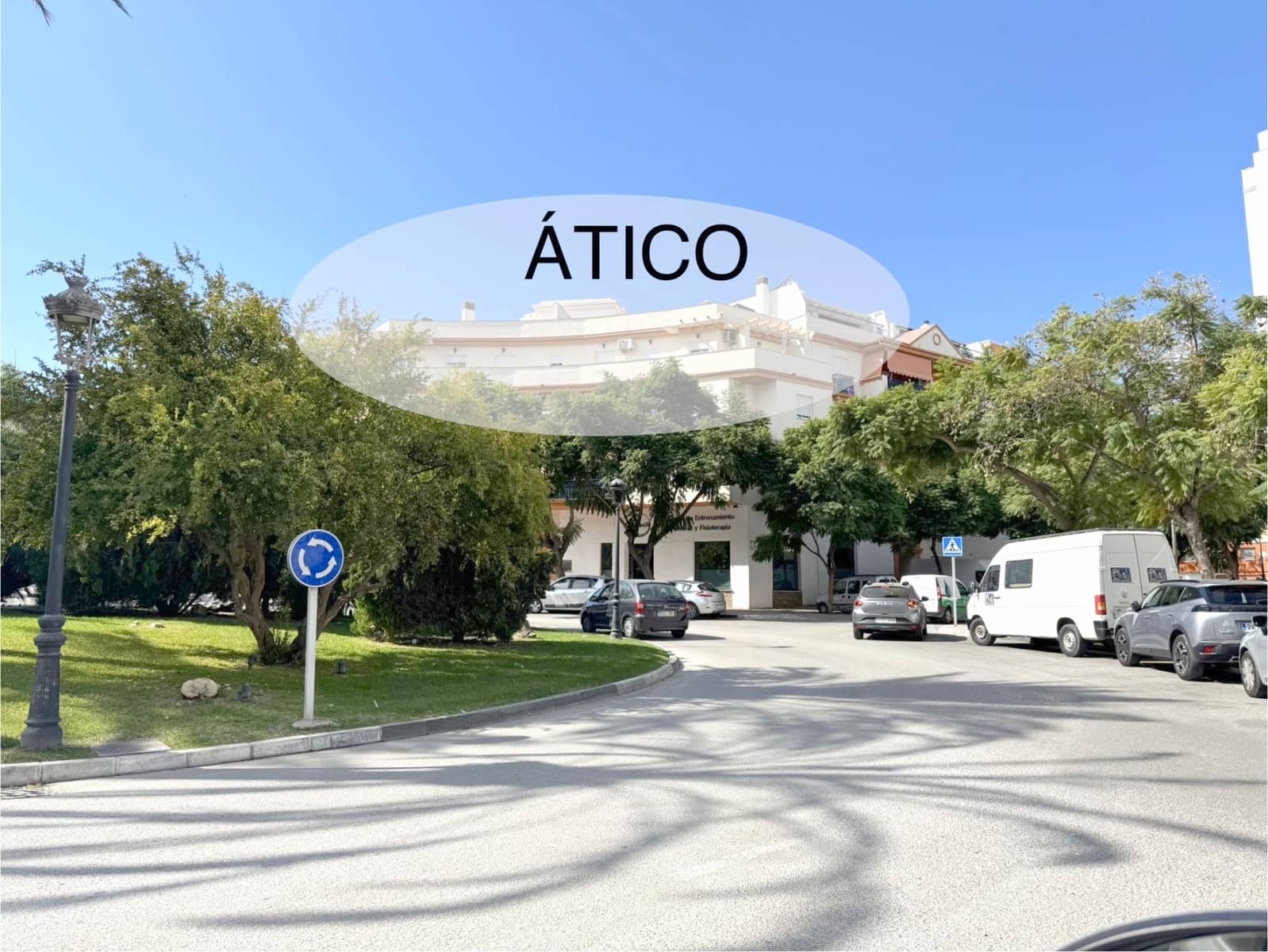 Ático de 4 habitaciones en Estepona en venta con piscina garaje - 695.000 € (Ref: 9426989)