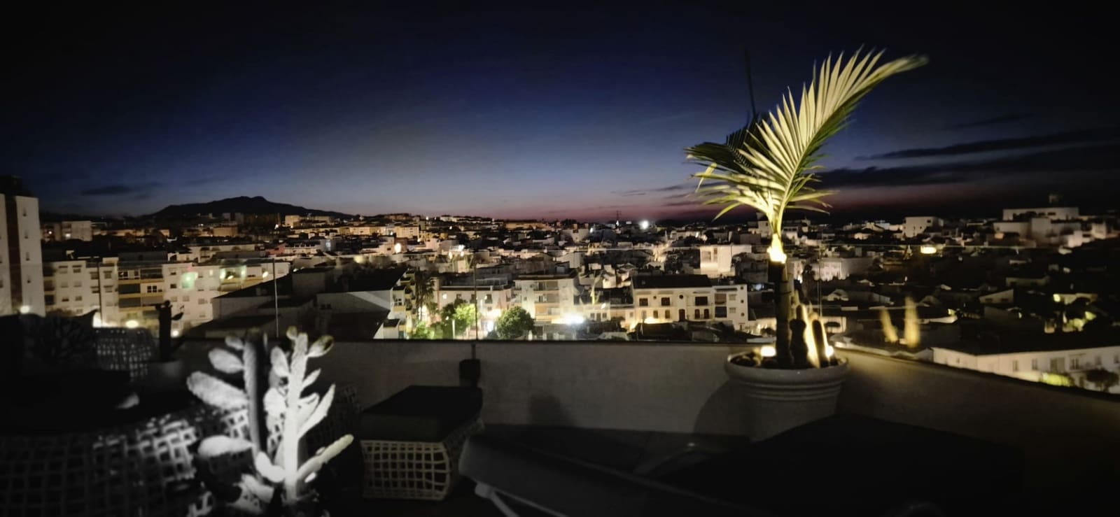 3 soveværelse Penthouse til salg i Estepona med swimmingpool garage - € 1.850.000 (Ref: 9450133)