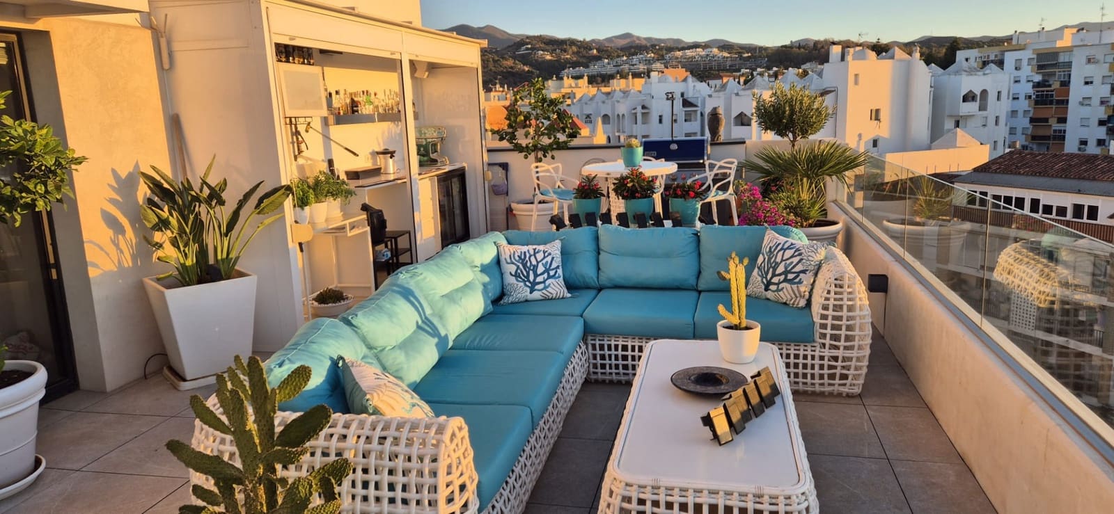 3 soveværelse Penthouse til salg i Estepona med swimmingpool garage - € 1.850.000 (Ref: 9450133)