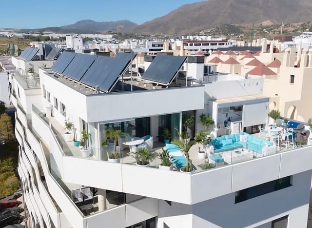 3 quarto Penthouse para venda em Estepona com piscina garagem - 1 499 000 € (Ref: 9450133)