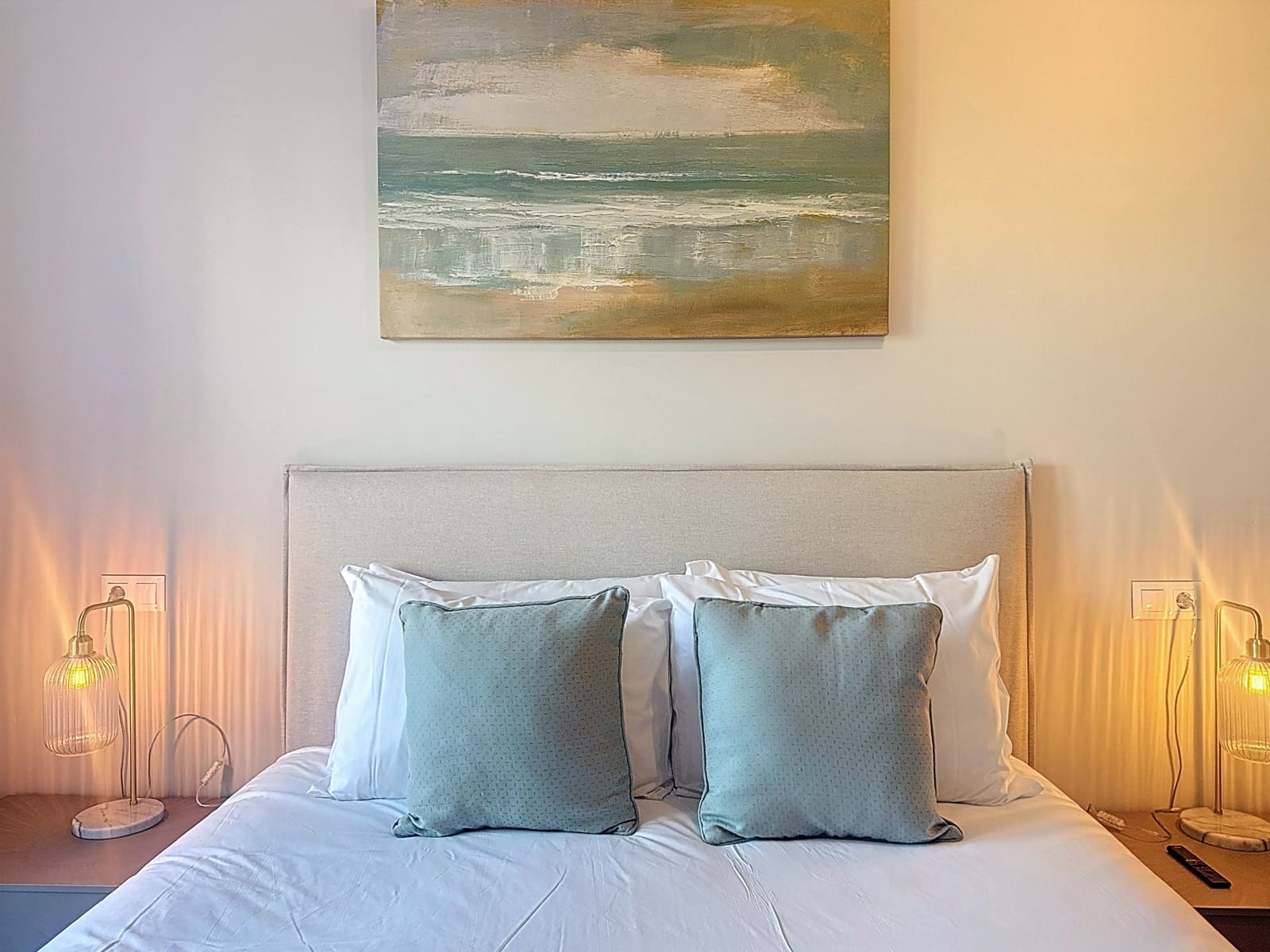 2 bedroom Apartment for sale in Benahavis with pool garage - € 319,000 (Ref: 9450134)