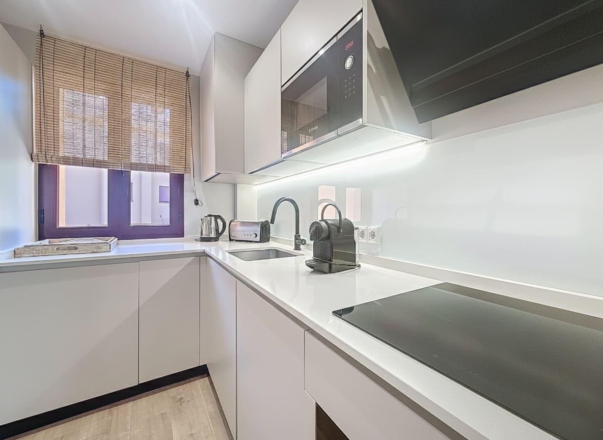 Apartamento de 2 habitaciones en Benahavís en venta con piscina garaje - 319.000 € (Ref: 9450134)