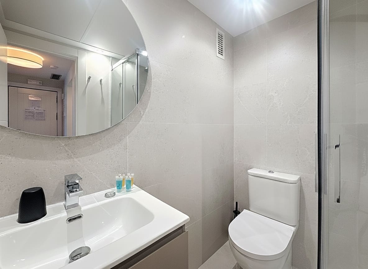 Apartamento de 2 habitaciones en Benahavís en venta con piscina garaje - 319.000 € (Ref: 9450134)