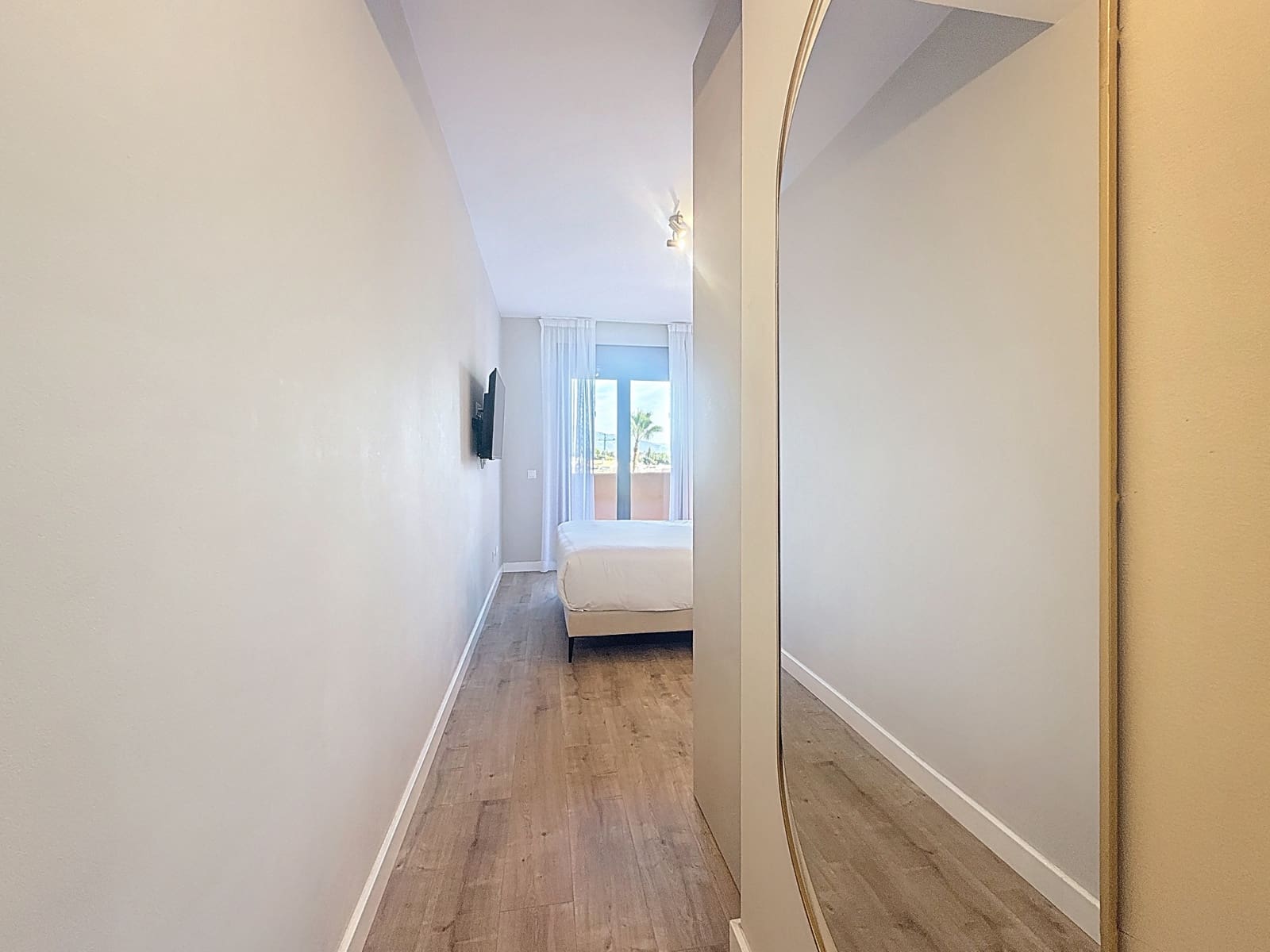 Apartamento de 2 habitaciones en Benahavís en venta con piscina garaje - 319.000 € (Ref: 9450134)