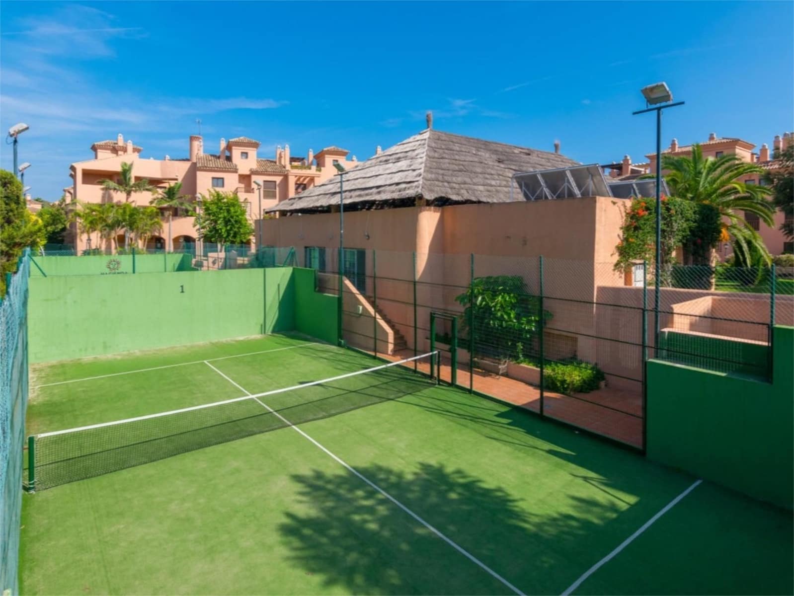 4 bedroom Apartment for sale in Estepona with pool garage - € 790,000 (Ref: 9451969)