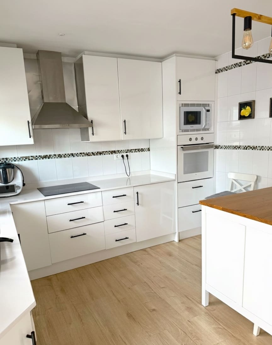 2 quarto Moradia Geminada para venda em Estepona com piscina garagem - 777 000 € (Ref: 9456135)