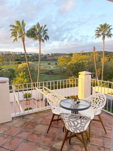 2 soveværelse Semi-Rækkehus til salg i Estepona Golf, Estepona med swimmingpool garage - € 777.000 (Ref: 9456135)