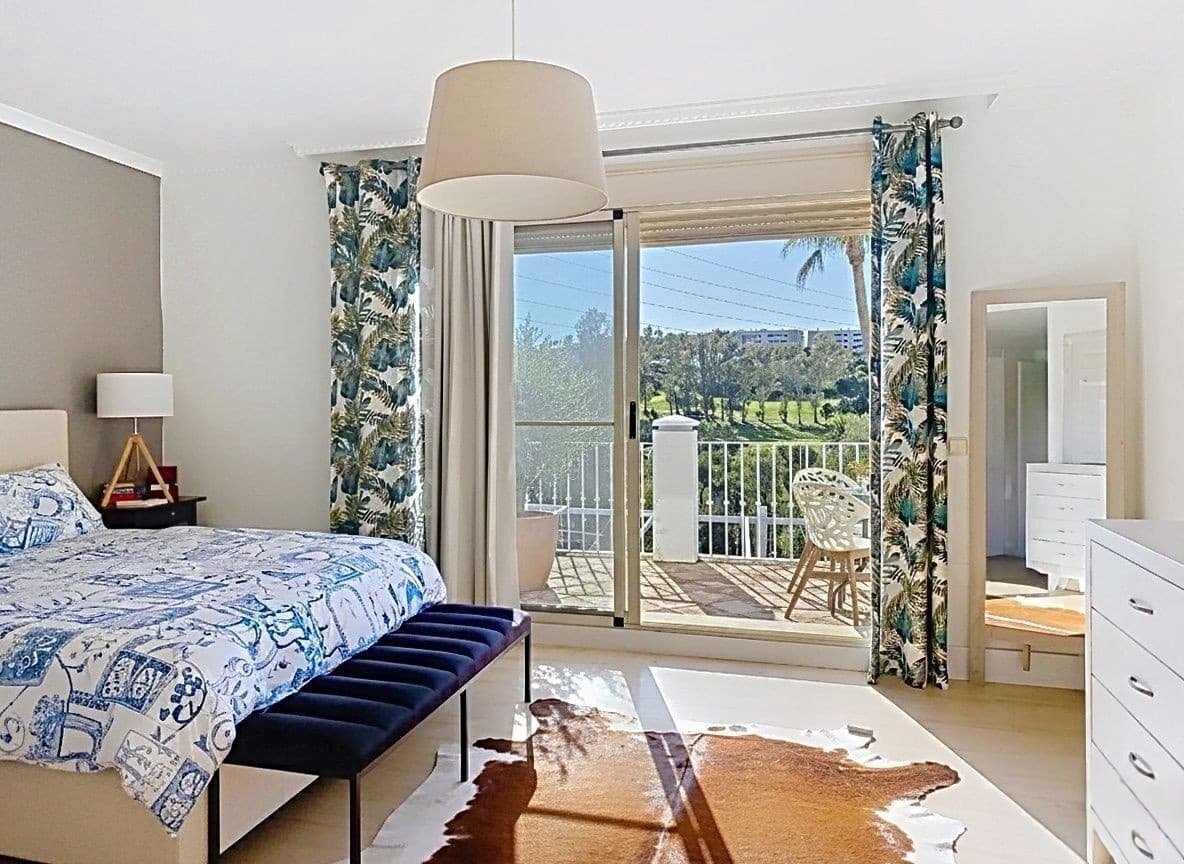 2 bedroom Semi-detached Villa for sale in Estepona with pool garage - € 777,000 (Ref: 9456135)