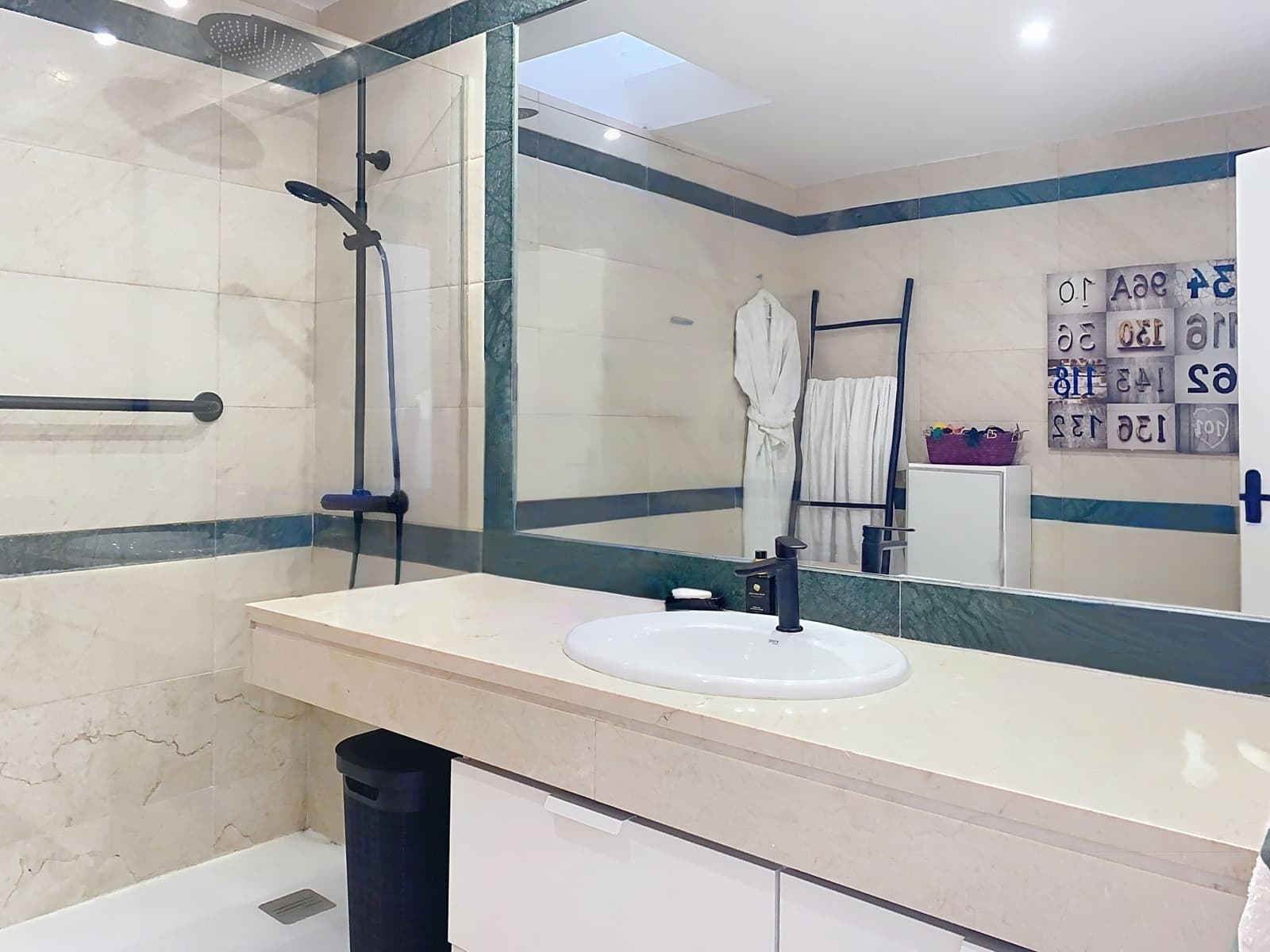 2 bedroom Semi-detached Villa for sale in Estepona with pool garage - € 777,000 (Ref: 9456135)