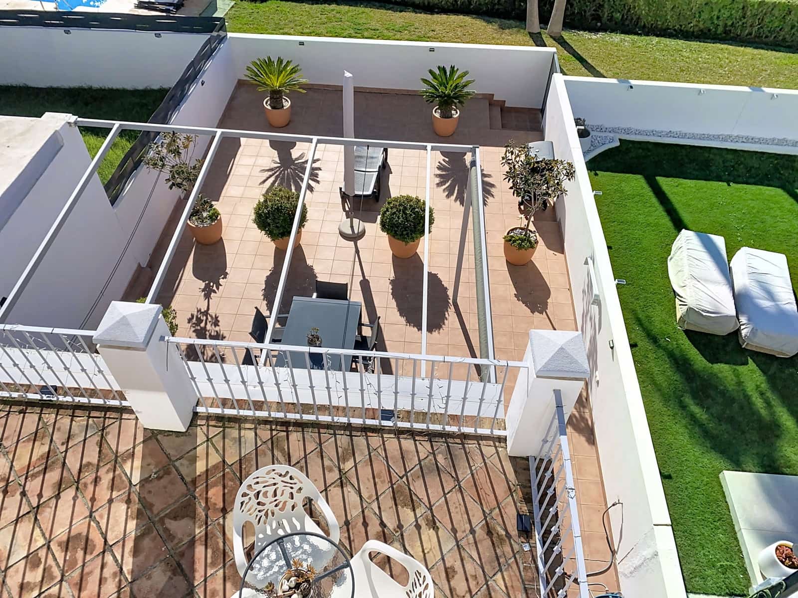 2 bedroom Semi-detached Villa for sale in Estepona with pool garage - € 777,000 (Ref: 9456135)