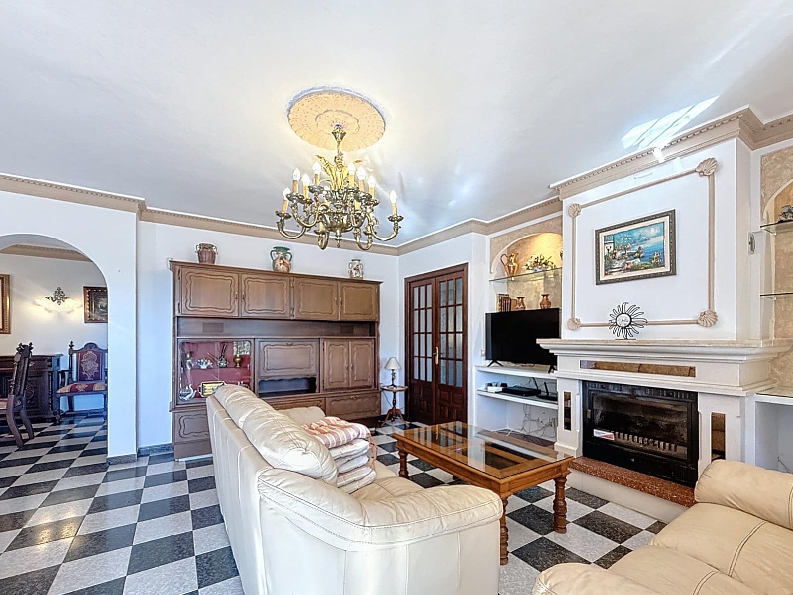 3 sypialnia Finka/Dom wiejski na sprzedaż w Estepona z basenem garażem - 820 000 € (Ref: 9468288)