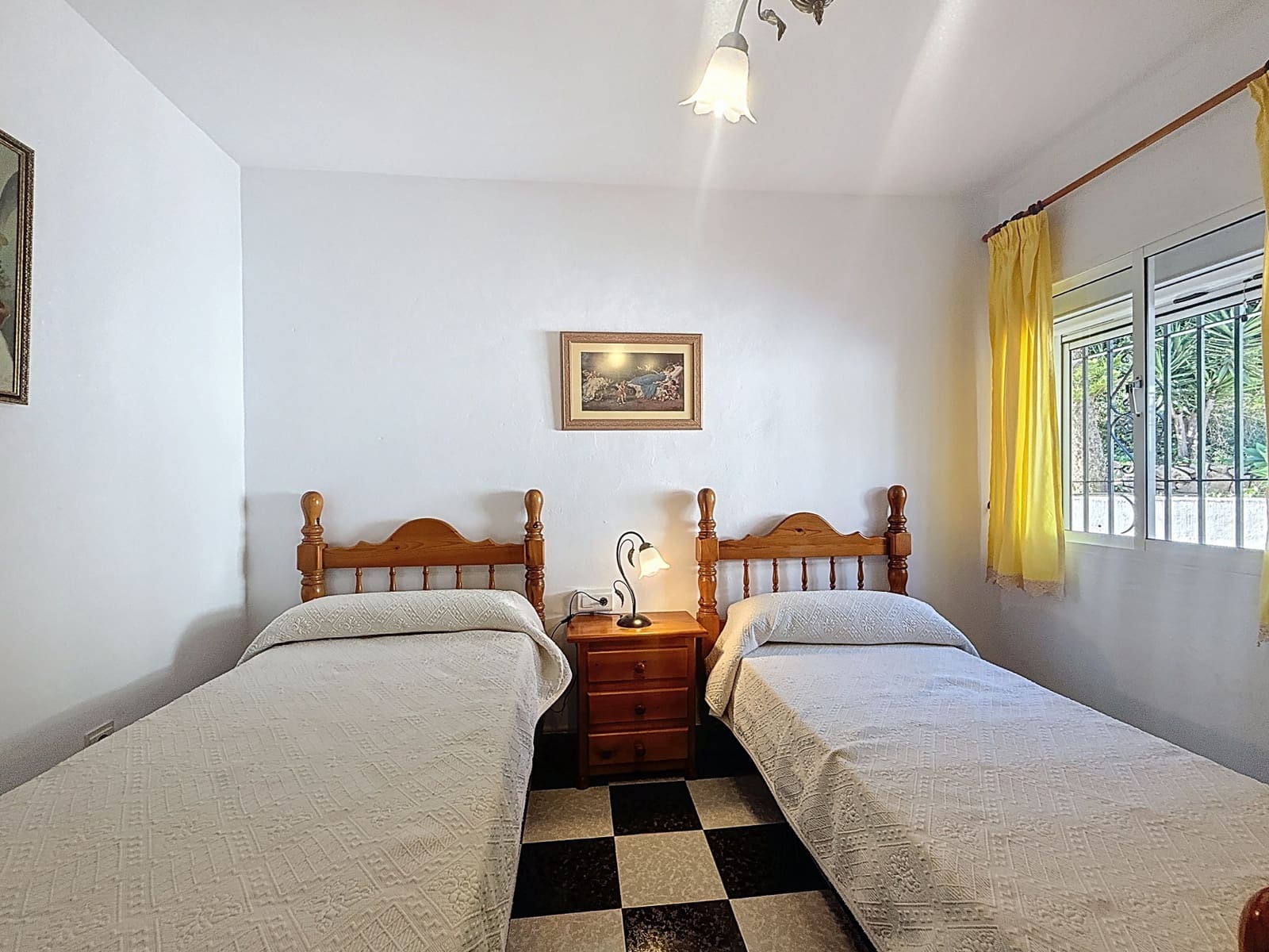 3 sypialnia Finka/Dom wiejski na sprzedaż w Estepona z basenem garażem - 820 000 € (Ref: 9468288)