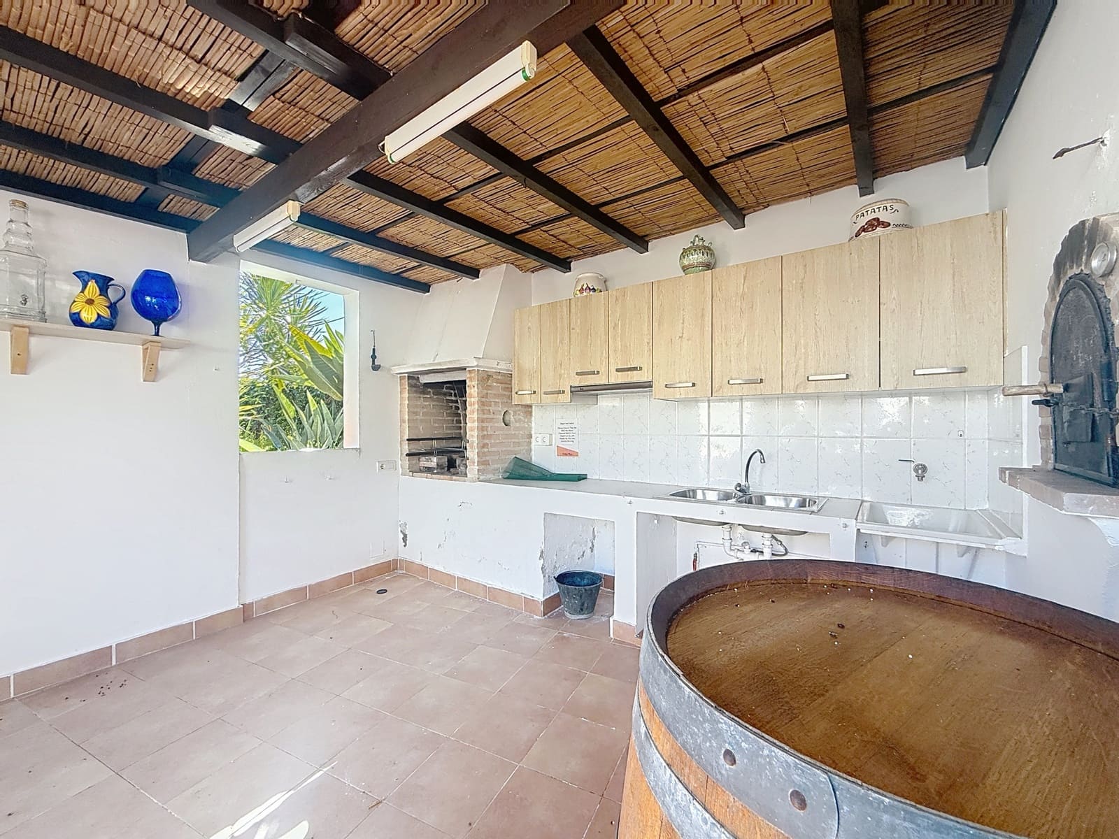 3 sypialnia Finka/Dom wiejski na sprzedaż w Estepona z basenem garażem - 820 000 € (Ref: 9468288)