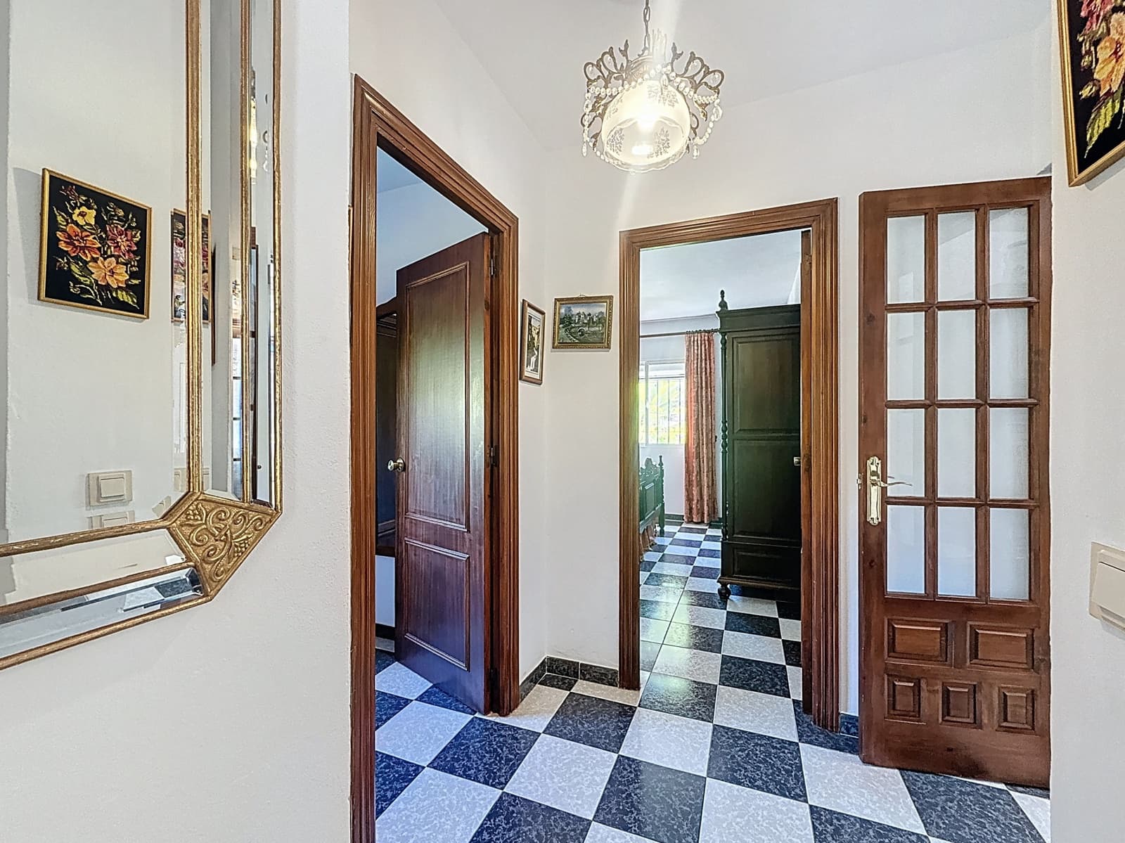 3 sypialnia Finka/Dom wiejski na sprzedaż w Estepona z basenem garażem - 820 000 € (Ref: 9468288)