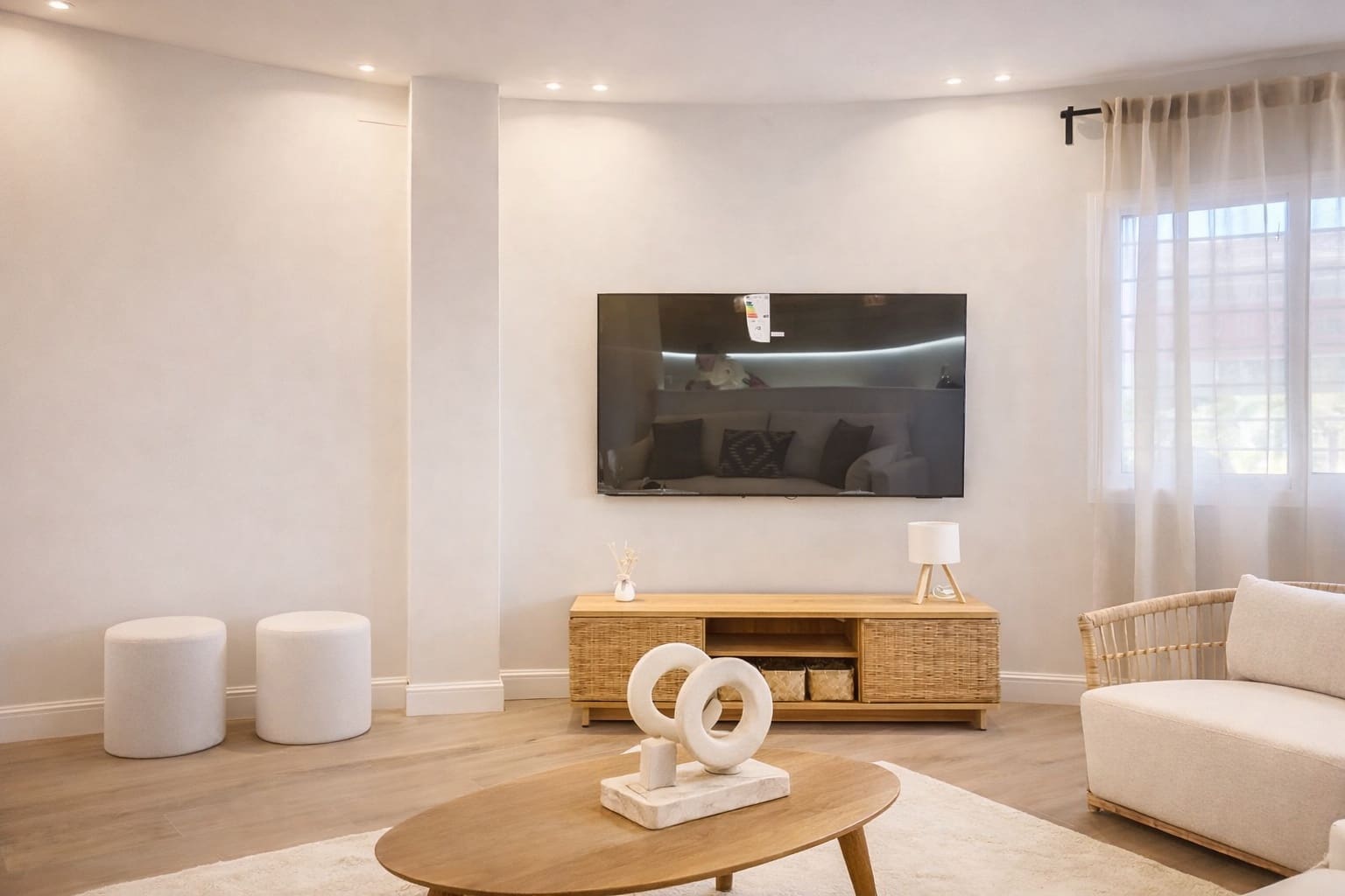 3 bedroom Apartment for sale in Estepona with pool garage - € 558,000 (Ref: 9497078)