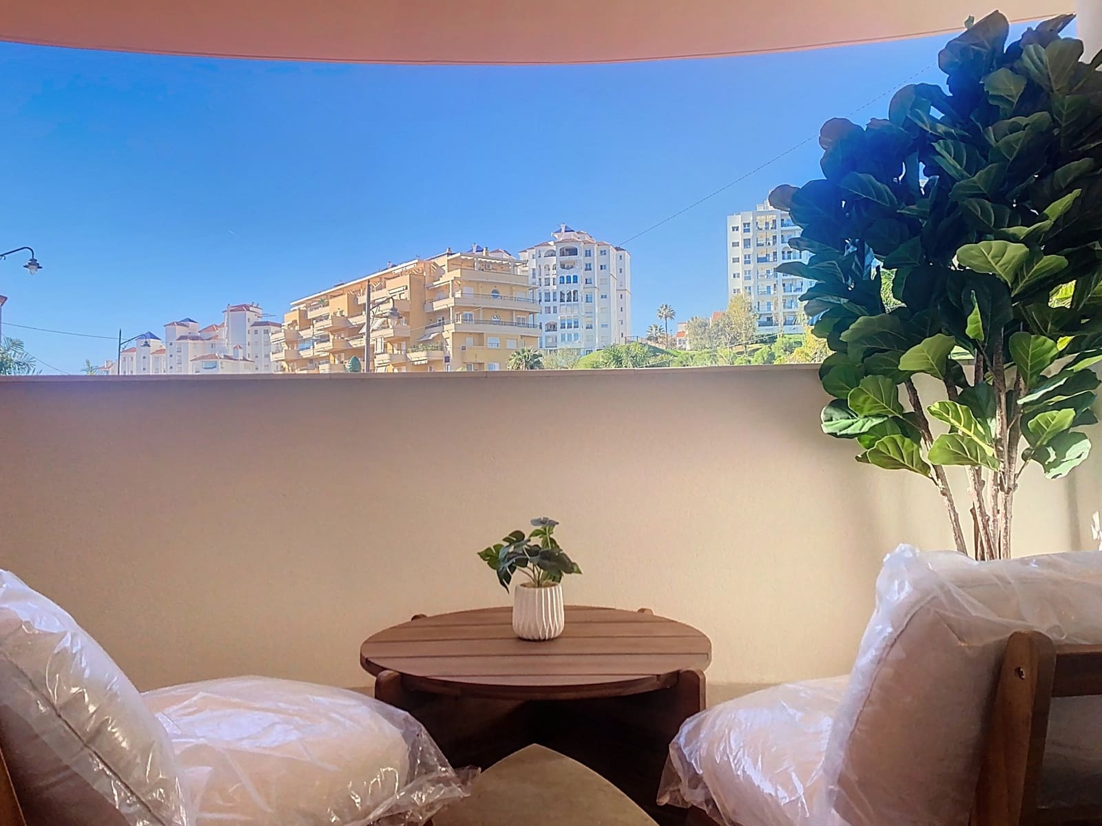 3 bedroom Apartment for sale in Estepona with pool garage - € 558,000 (Ref: 9497078)