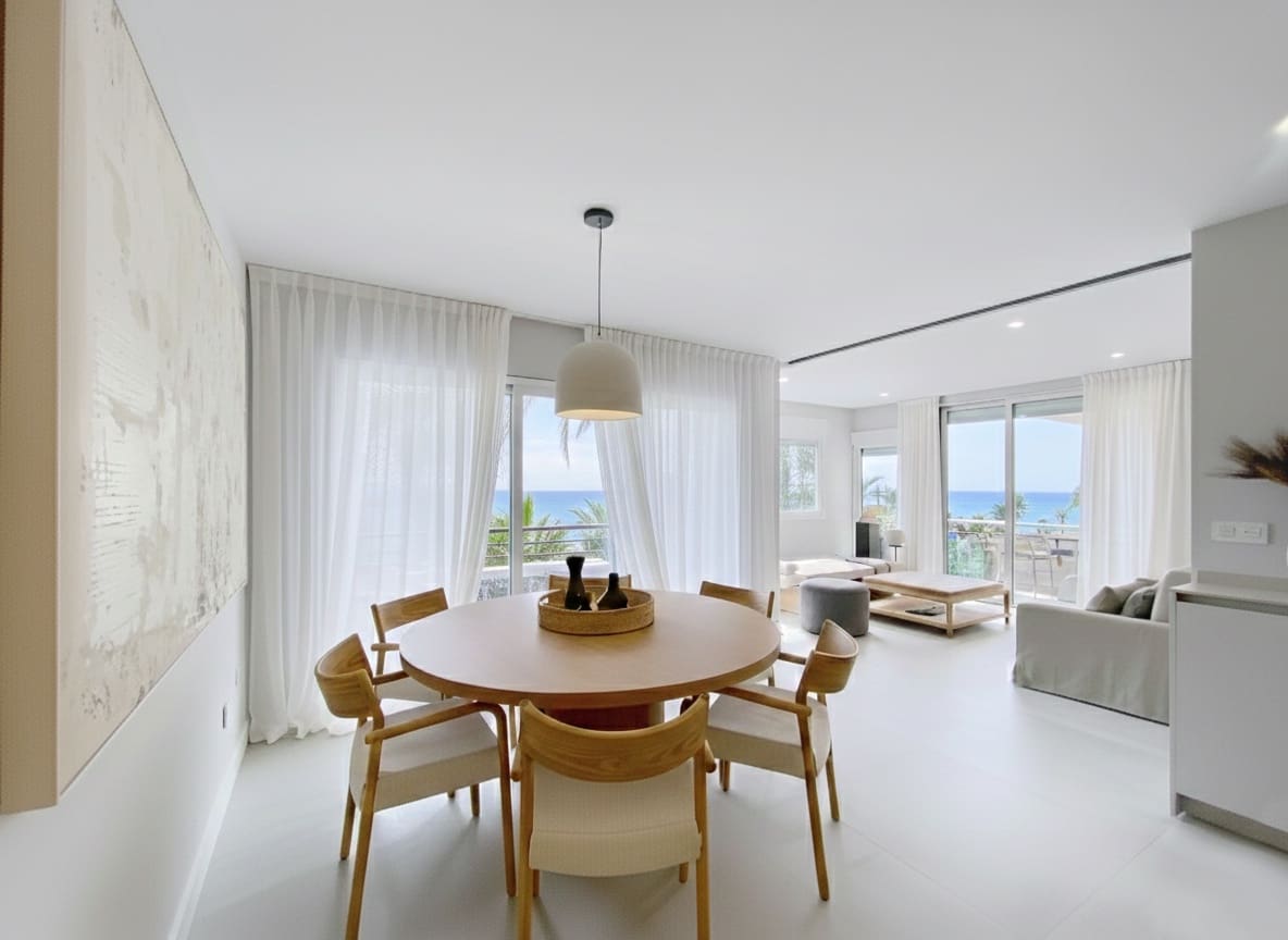 2 sovrum Lägenhet till salu i Estepona - 889 000 € (Ref: 9504162)
