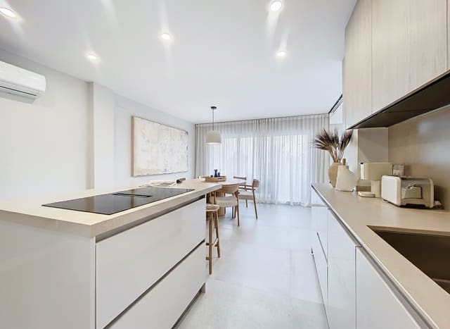 2 sovrum Lägenhet till salu i Estepona - 889 000 € (Ref: 9504162)