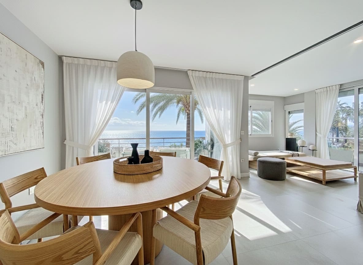 2 sovrum Lägenhet till salu i Estepona - 889 000 € (Ref: 9504162)
