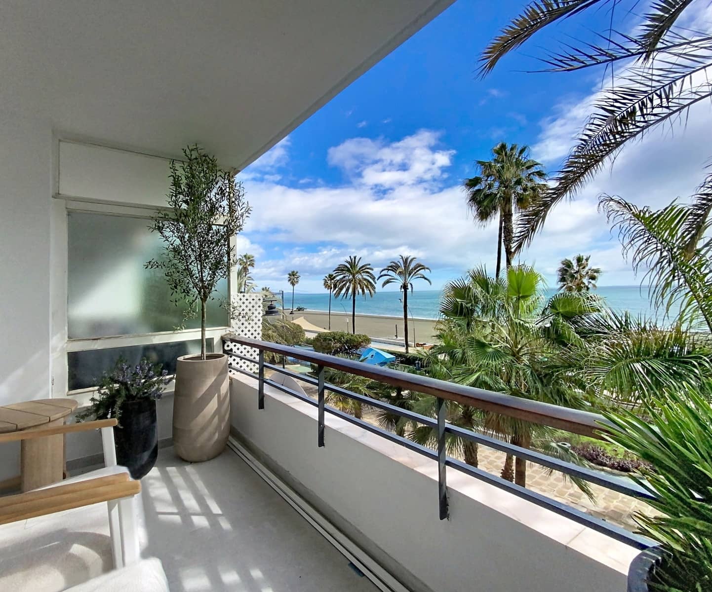2 sovrum Lägenhet till salu i Estepona - 889 000 € (Ref: 9504162)