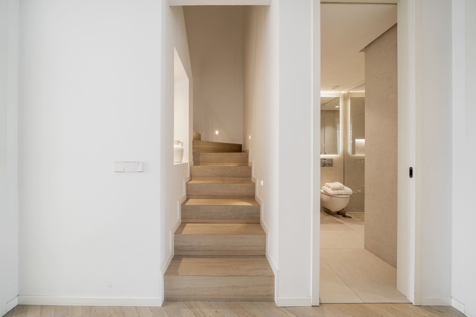 3 chambre Penthouse à vendre à Estepona avec piscine garage - 925 000 € (Ref: 9504163)