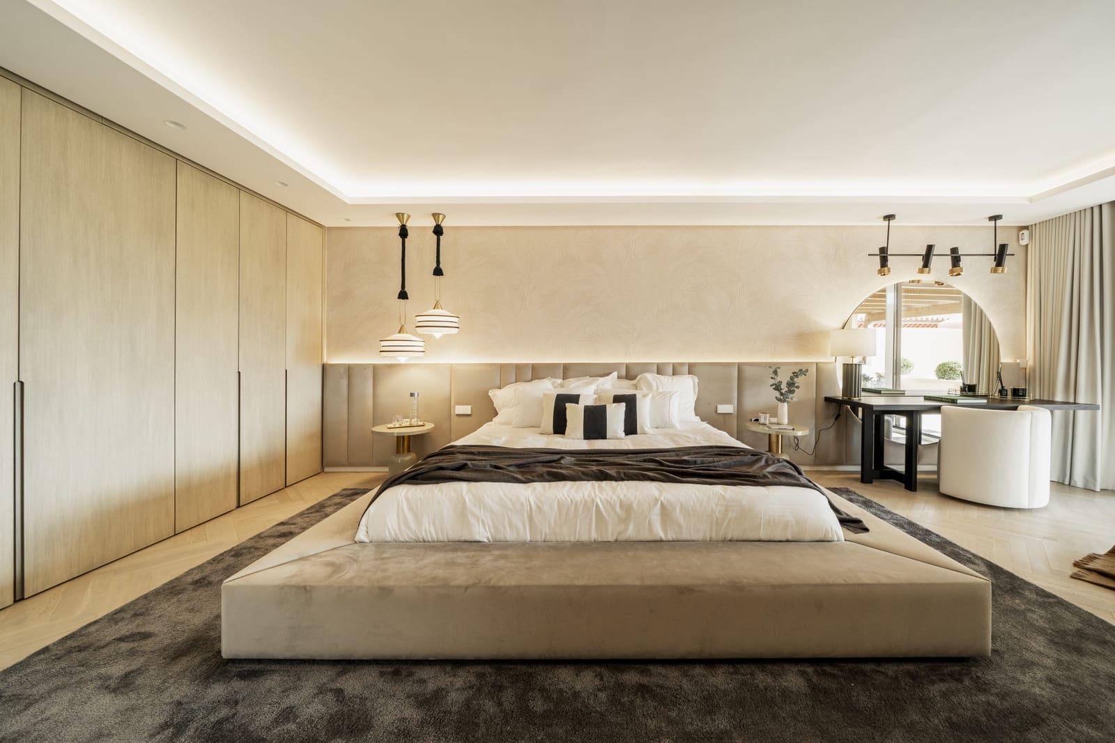 3 chambre Penthouse à vendre à Estepona avec piscine garage - 925 000 € (Ref: 9504163)