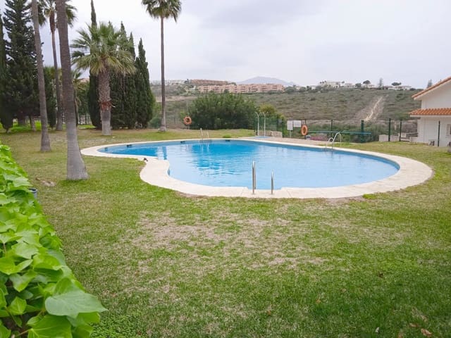 3 sypialnia Penthouse na sprzedaż w Alcorrín, Manilva z basenem - 298 000 € (Ref: 9524094)