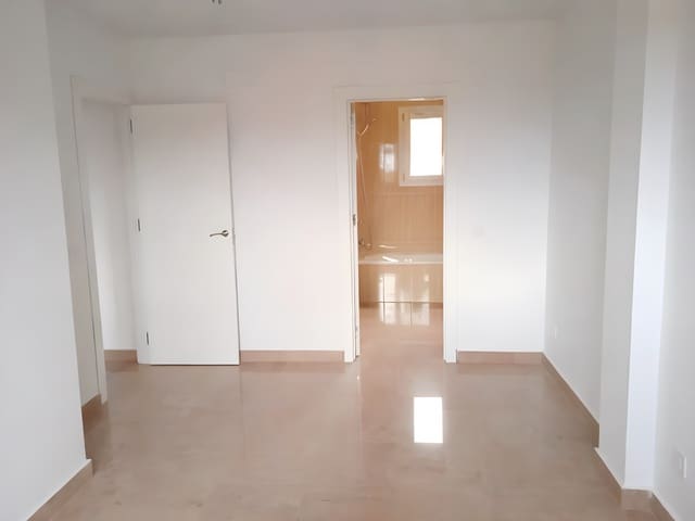 3 bedroom Penthouse for sale in Alcorrín, Manilva with pool - € 298,000 (Ref: 9524094)