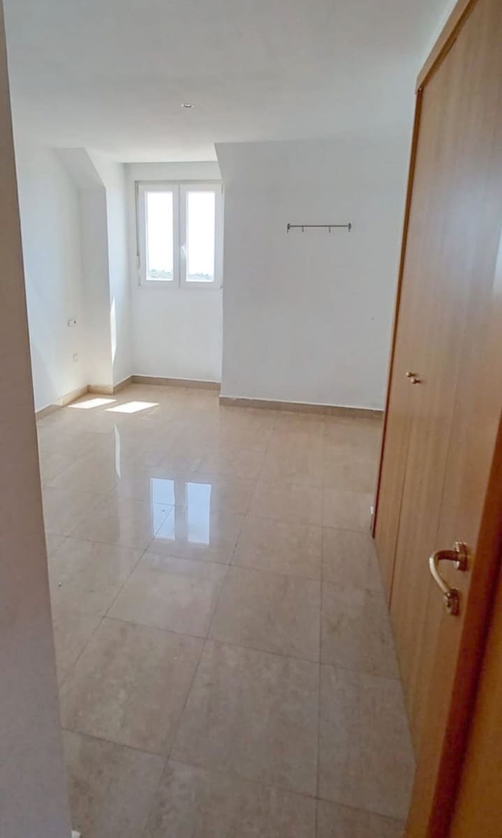 3 soverom Penthouse til salgs i Manilva med svømmebasseng - € 280 000 (Ref: 9524094)