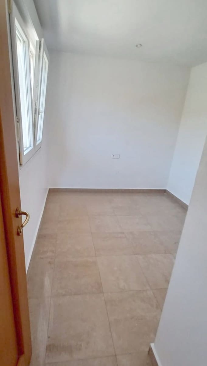 3 soverom Penthouse til salgs i Manilva med svømmebasseng - € 280 000 (Ref: 9524094)